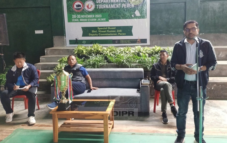 Deputy Commissioner Peren, Vineet Kumar speaking at the inaugural of the 9th Peren District Inter-Departmental Tournament at the Indoor Stadium in Jalukie on November 28. (Photo Courtesy: DIPR)